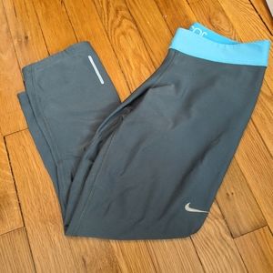 Nike Cropped Leggings